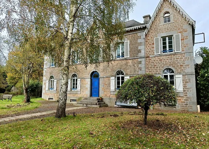 Bed and Breakfast Maison La Motte With Bicycle Parking Saint-Hilaire-du-Harcouët