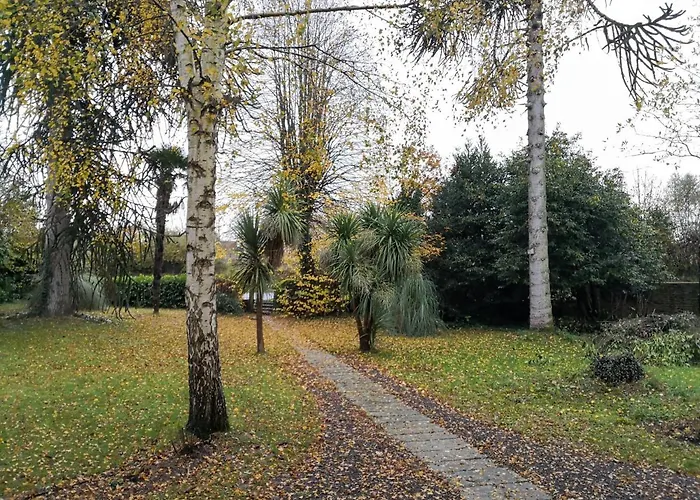 Maison La Motte With Bicycle Parking Bed and Breakfast
